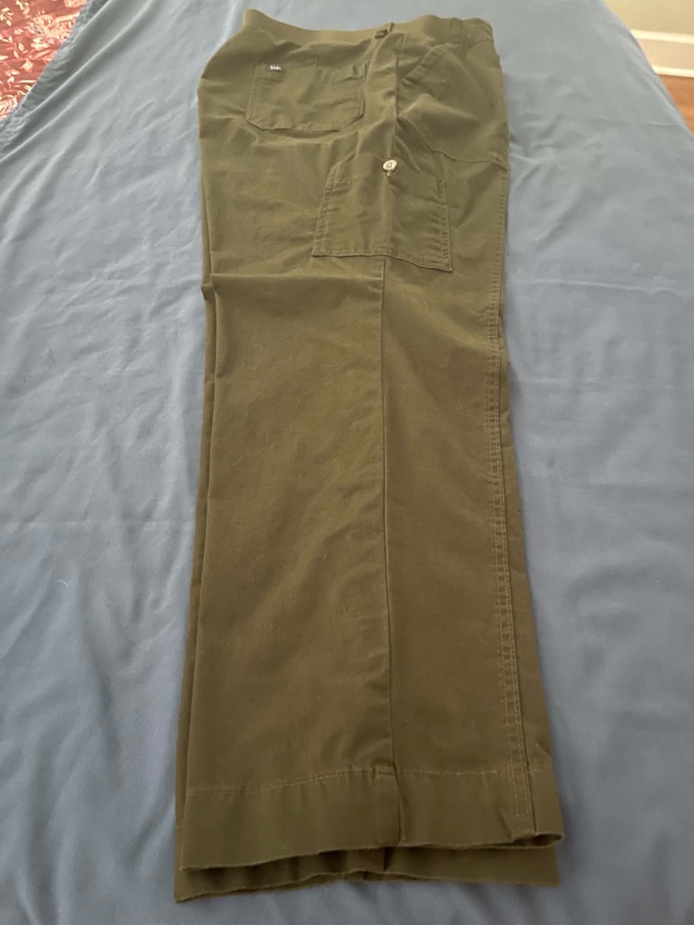 Womens Olive Utility Cargo Pants with Multi-Pocket Design